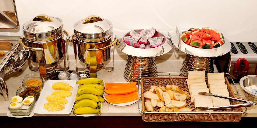 הו צ'י מין סיטי A25 Hotel - 255 Le Thanh Ton מראה חיצוני תמונה